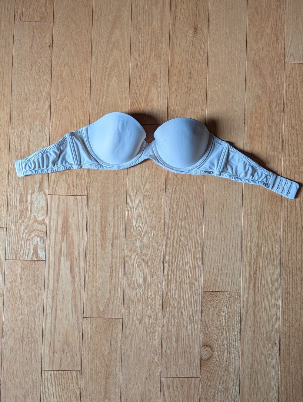 Strapless Cream Push-Up Bra